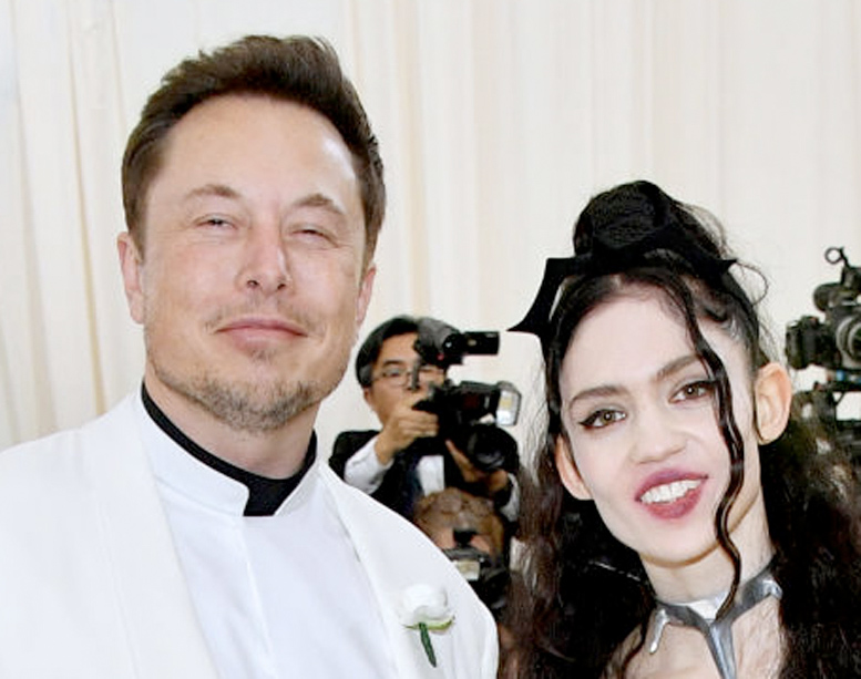 Elon Musk og Grimes på Met Gala på The Metropolitan Museum of Art i New York i mai 2018 (Dia Dipasupil/WireImage)
