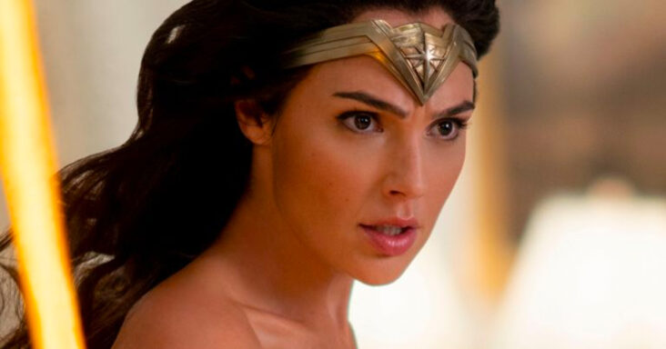 Gal Gadot i rollen som Wonder Woman for fjerde gang (SF Studios/DC/Warner Bros.)