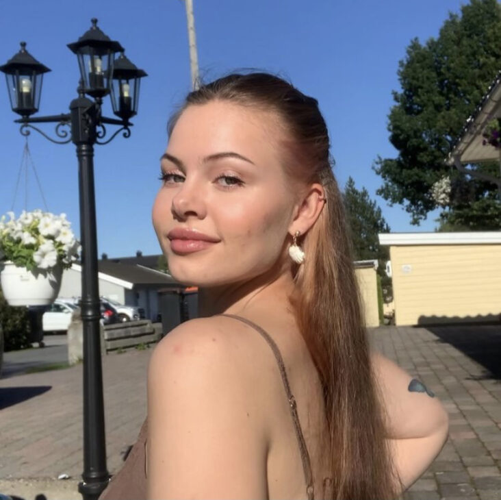 Nell Wang (privat)