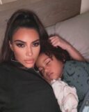 Kim Kardashian og Saint West (Instagram/kimkardashian)