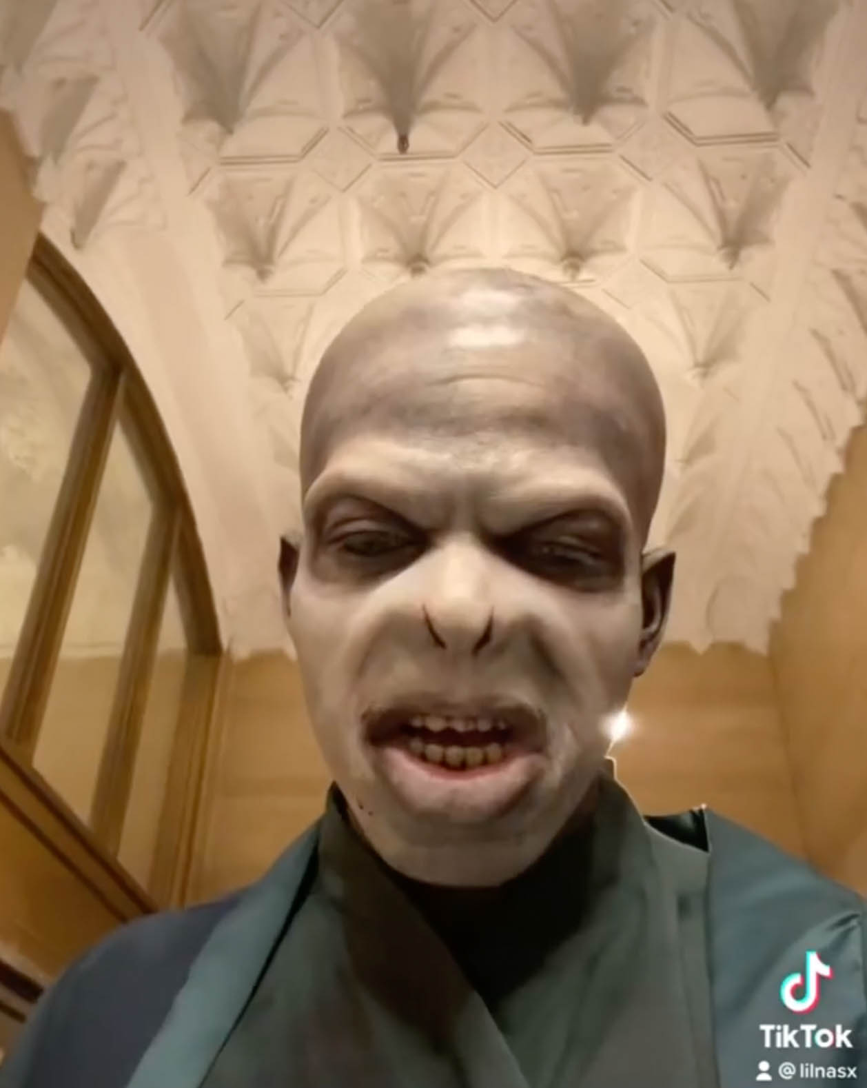 Lil Nas X som Lord Voldemort på halloween (TikTok)