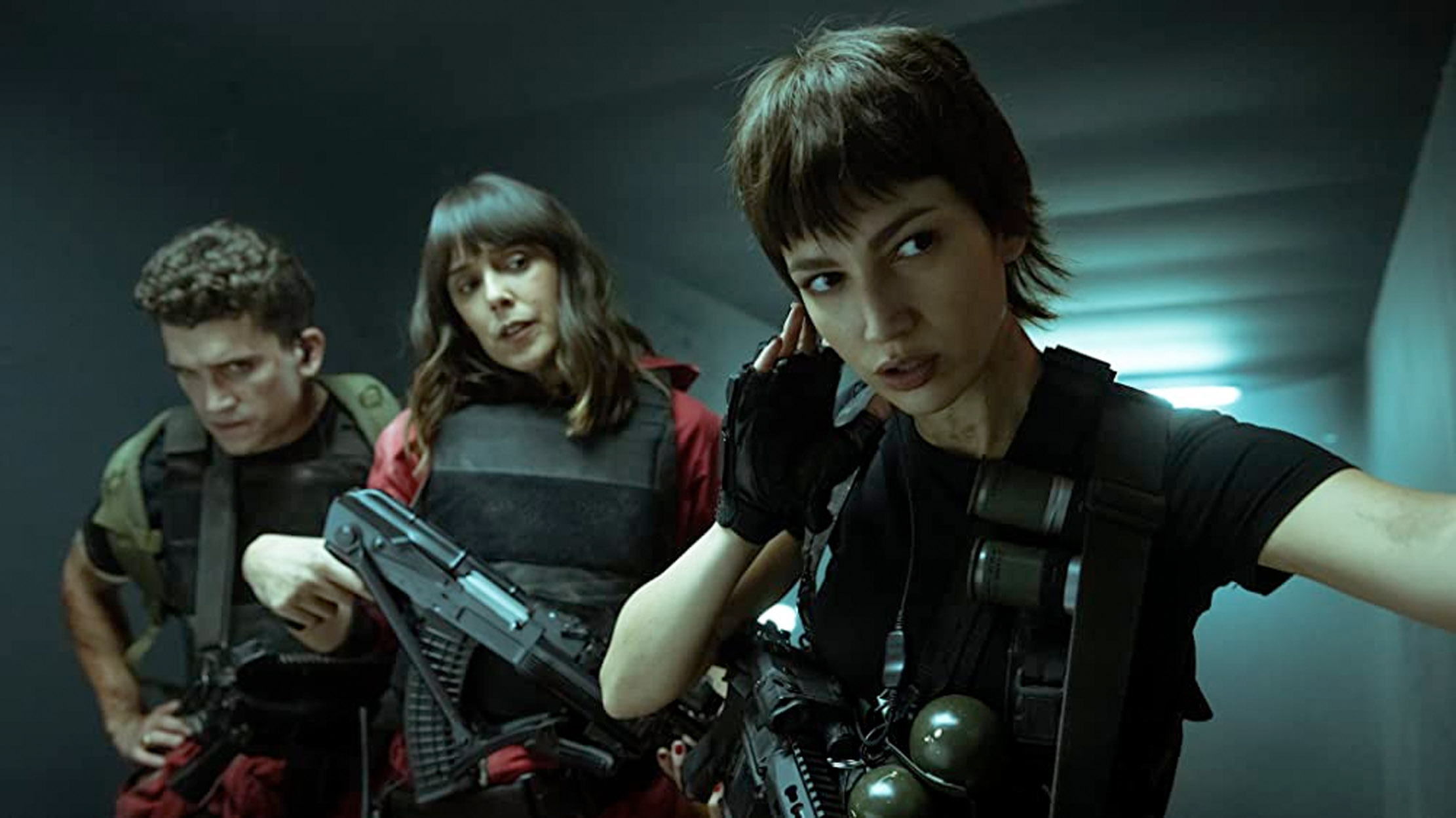 Úrsula Corberó, Belén Cuesta, Jaime Lorente (Netflix)