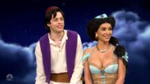 Kim Kardashian Pete Davidson SNL holding hands halloween dating