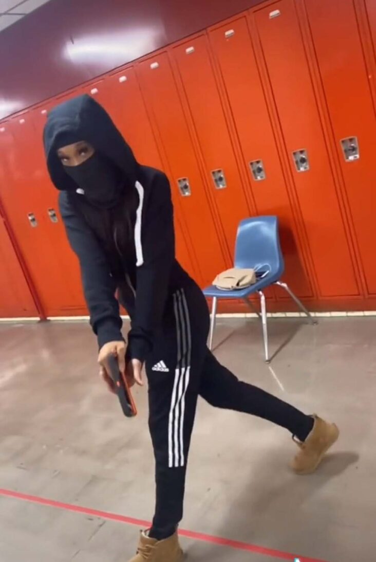 TikTok-challenge-en WhoWantSmoke forbys (skjermbilde TikTok)