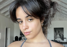 Camila Cabello går hardt ut mot paparazzi etter bikinibilder på stranden