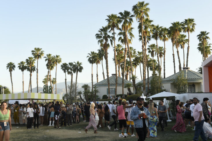 Revolve beklager etter kritikk mot Coachella-event