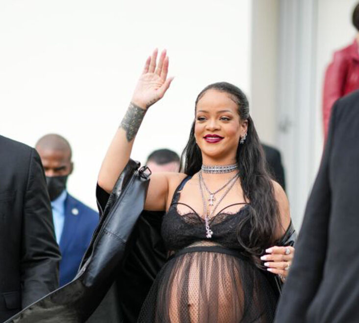 Rihanna gives birth boy gutt son asap rocky