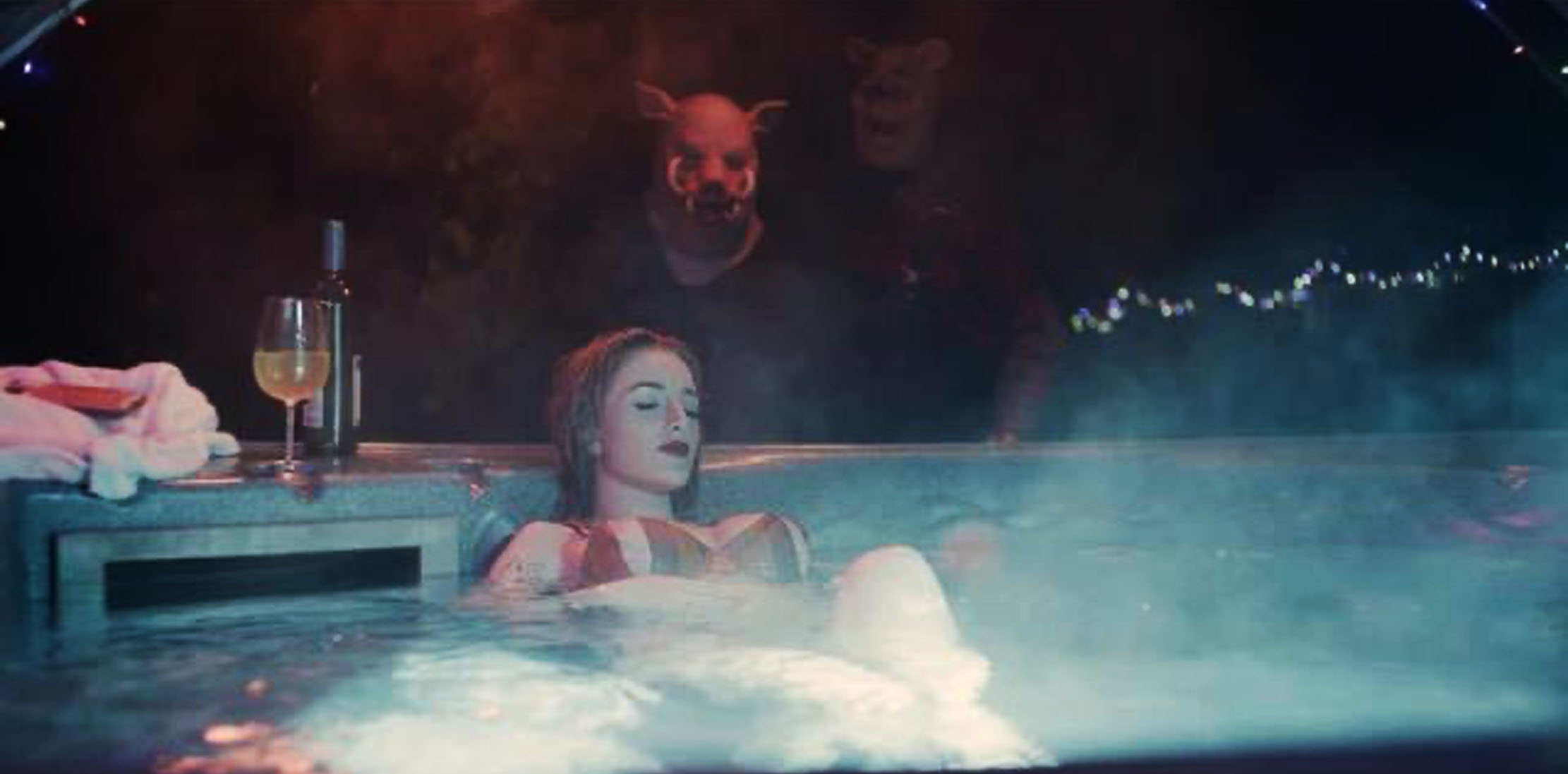 Natasha Tosini aner fred og ingen fare som Lara i Winnie the Pooh: Blood and Honey (ITN)
