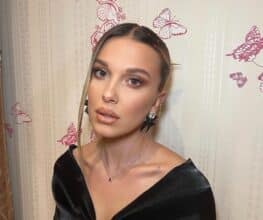 Millie bobby brown og kjaeresten Jake Bongiovi sonnen til Jon Bon Jovi ser ut til a vare forlovet
