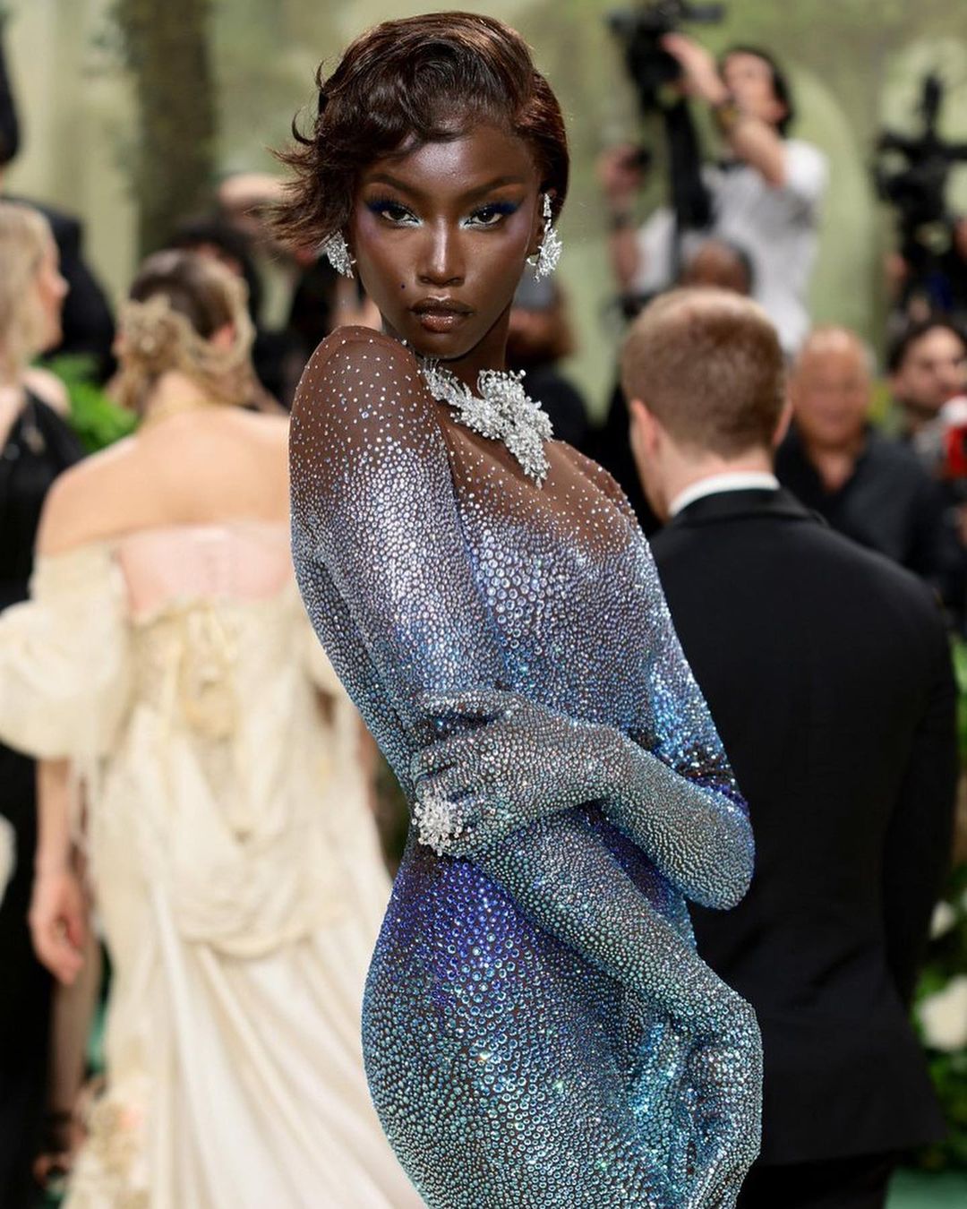 anok yai met gala 2024 swarovski