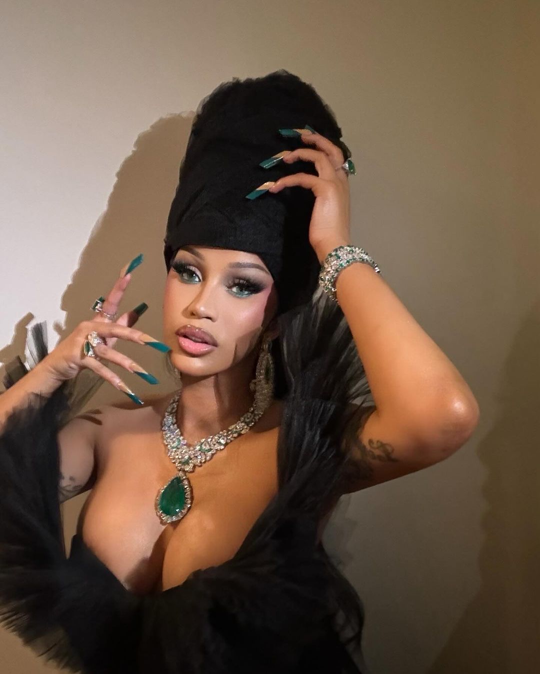 cardi b met gala 2024 dress kinesiske Sensen Lii Windowsen