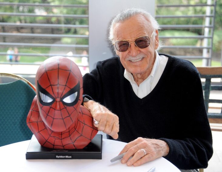 stan lee the final chapter dokumentar kritikk eldre utnyttelse
