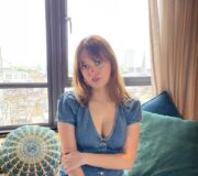 aimee lou wood saturday night live snl tenner sketsj kritikk