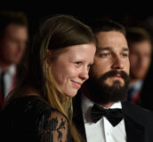 Mia Goth og Shia LeBeouf på premieren til Fury på BFI London Film Festival på Odeon Leicester Square i London i England i 2014 (Gareth Cattermole/Getty/BFI)