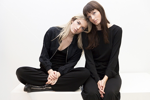 CASUAL MODELL-SHOOT MED SAY LOU LOU RETT ETTER INTERVJUET (LISA BJORHEIM/730)