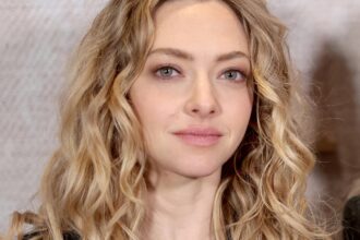 Amanda Seyfried instagram charlie kirk apologize hatefull